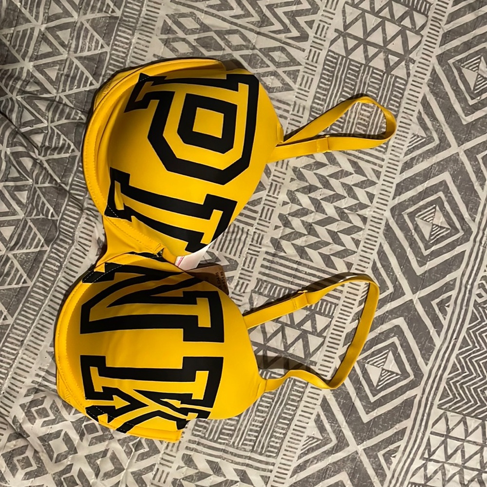 Victoria Secret! Size 32DDD